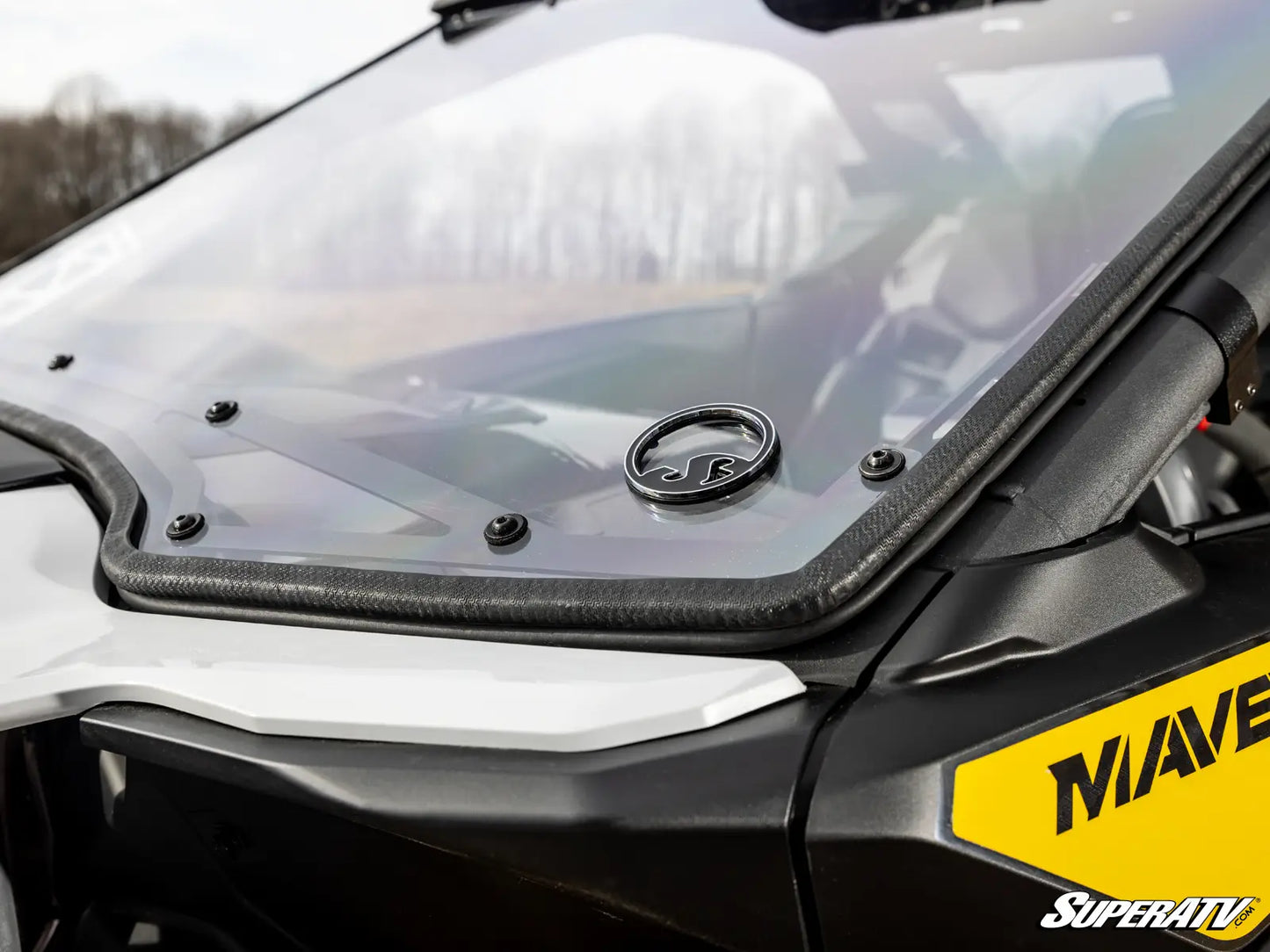 CAN-AM MAVERICK R SCRATCH-RESISTANT FULL WINDSHIELD