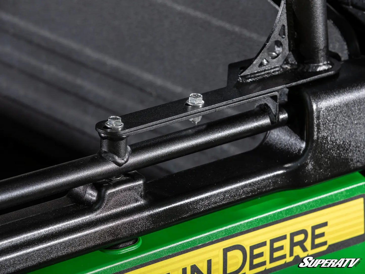 JOHN DEERE GATOR XUV 835 SPORT ACCESSORY BAR